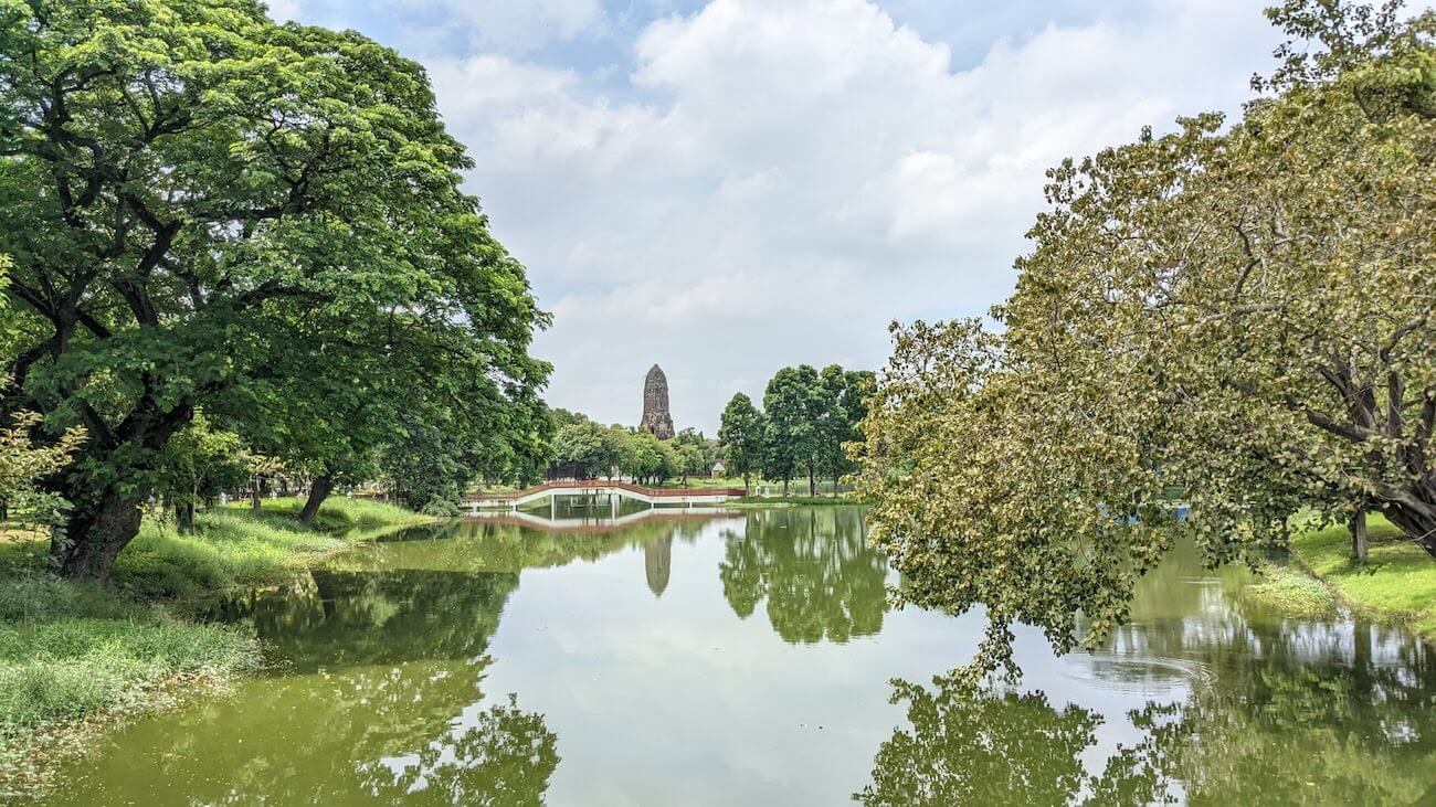 bueng_phra_ram_park2
