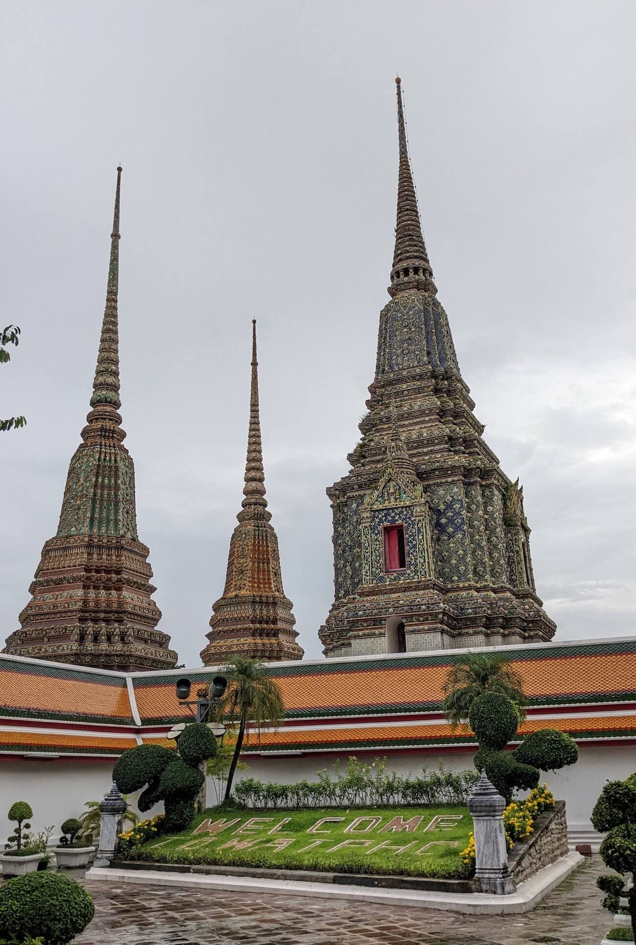 wat_pho12