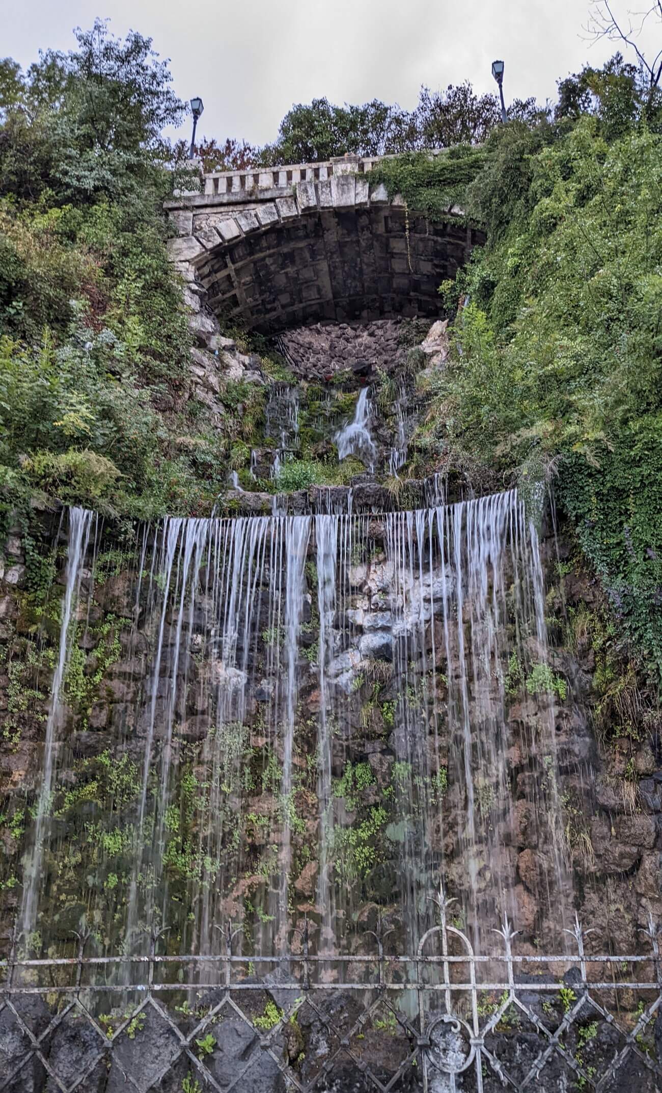 waterfall1