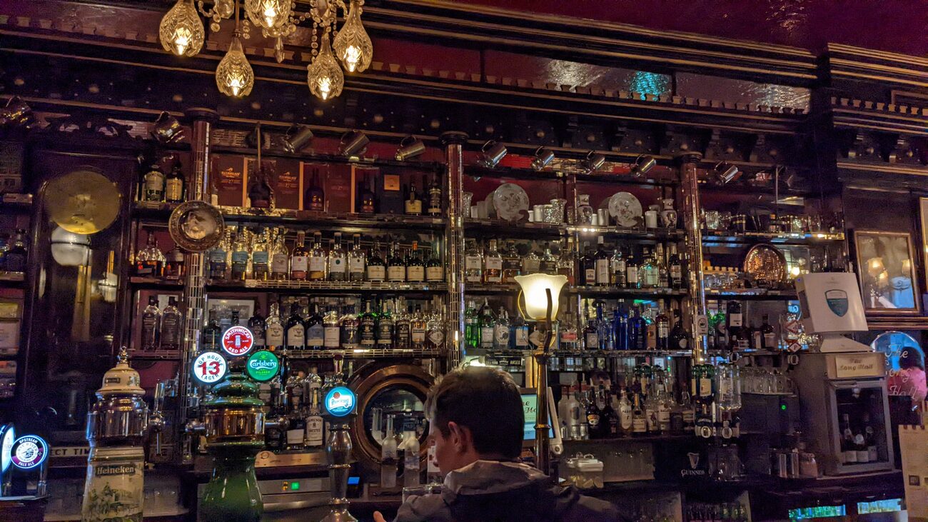 pub