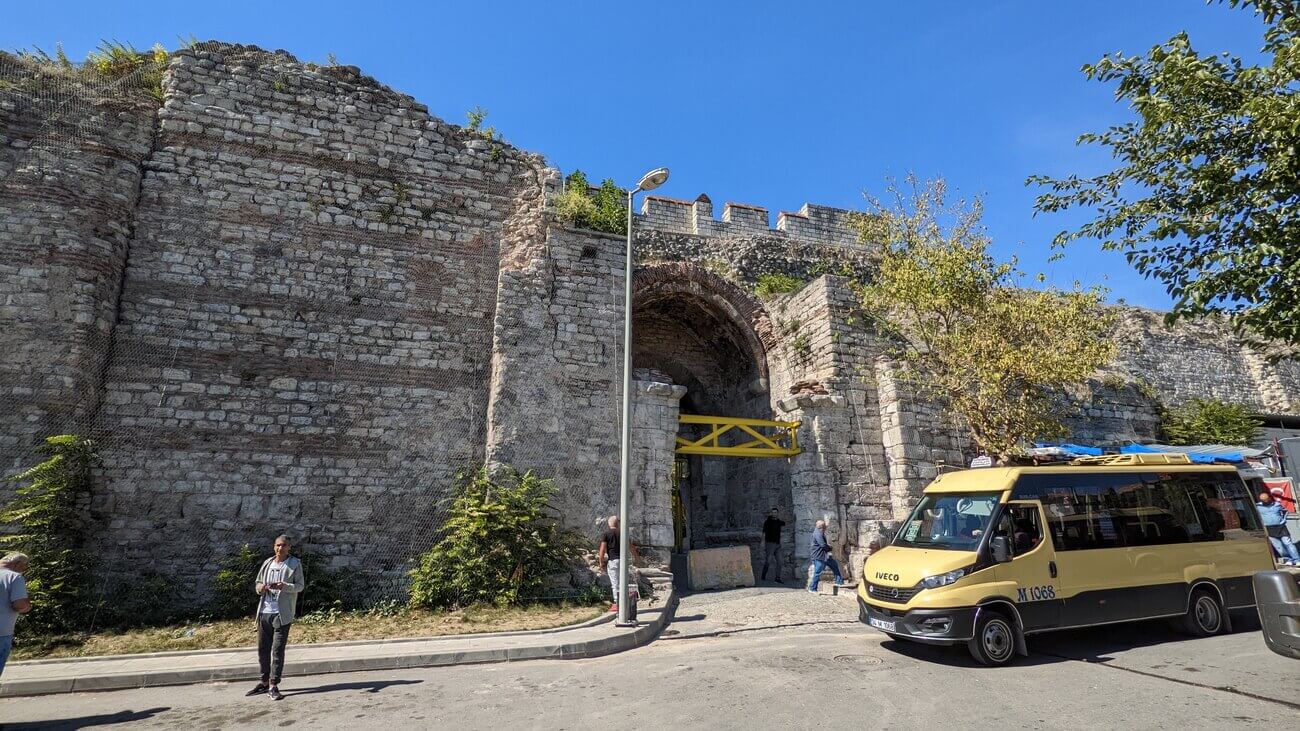 roman_walls1