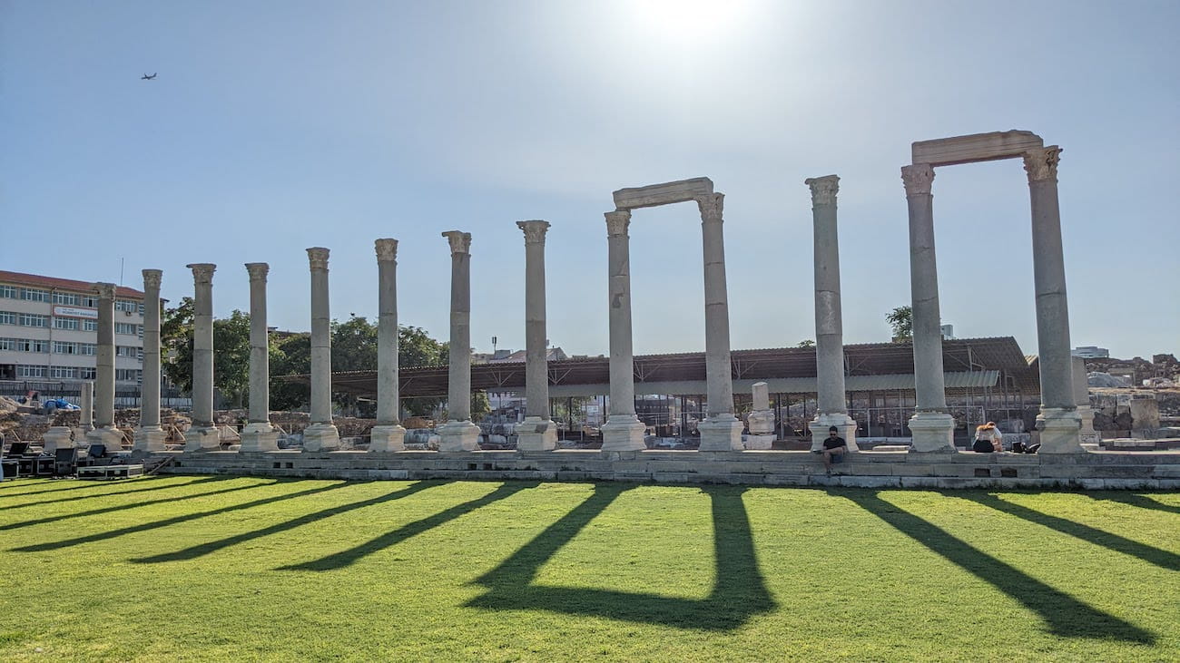 agora10