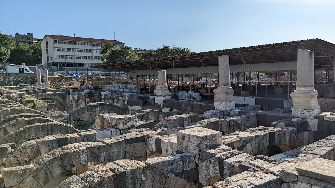 agora8