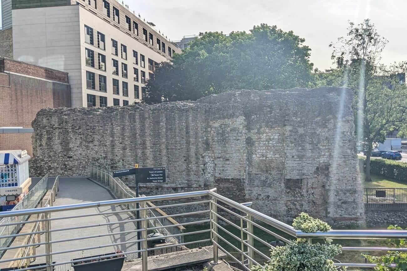 roman_wall