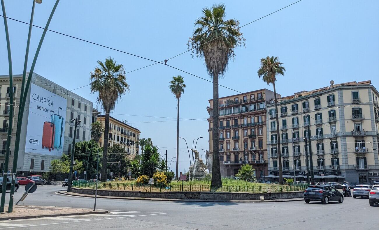 piazza_sannazaro1