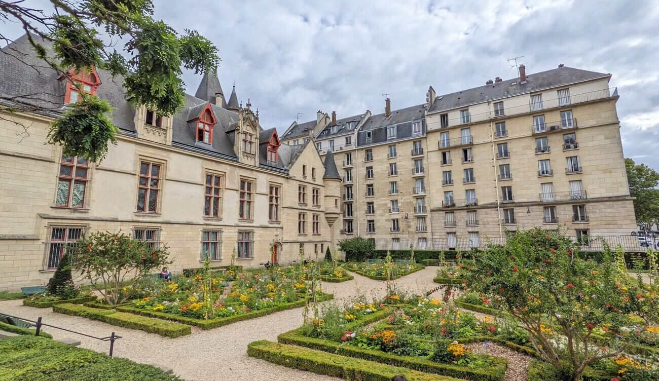 hotel_de_sens1