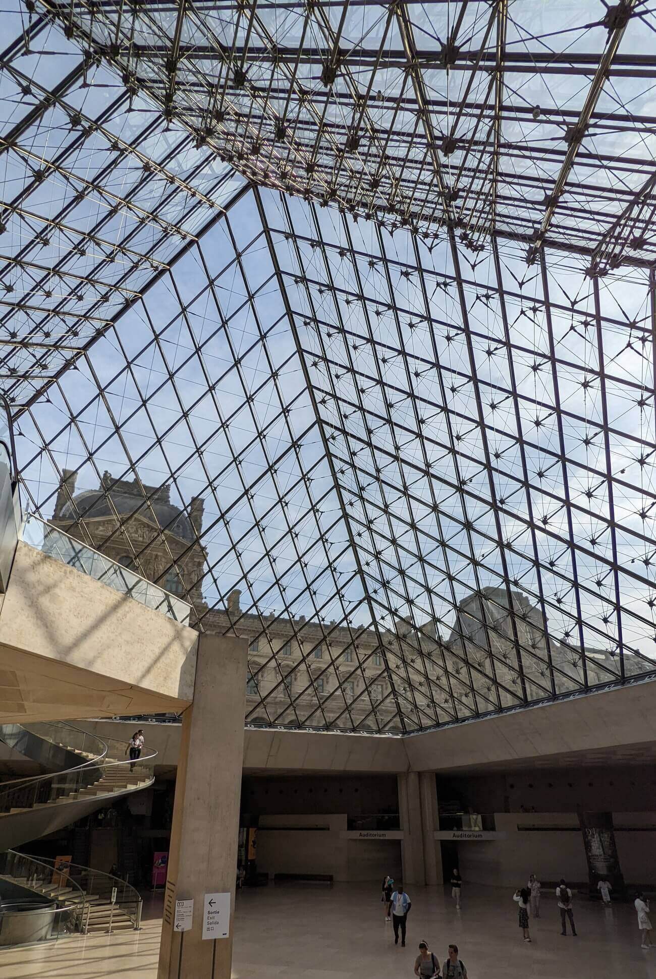 louvre_pyramid3