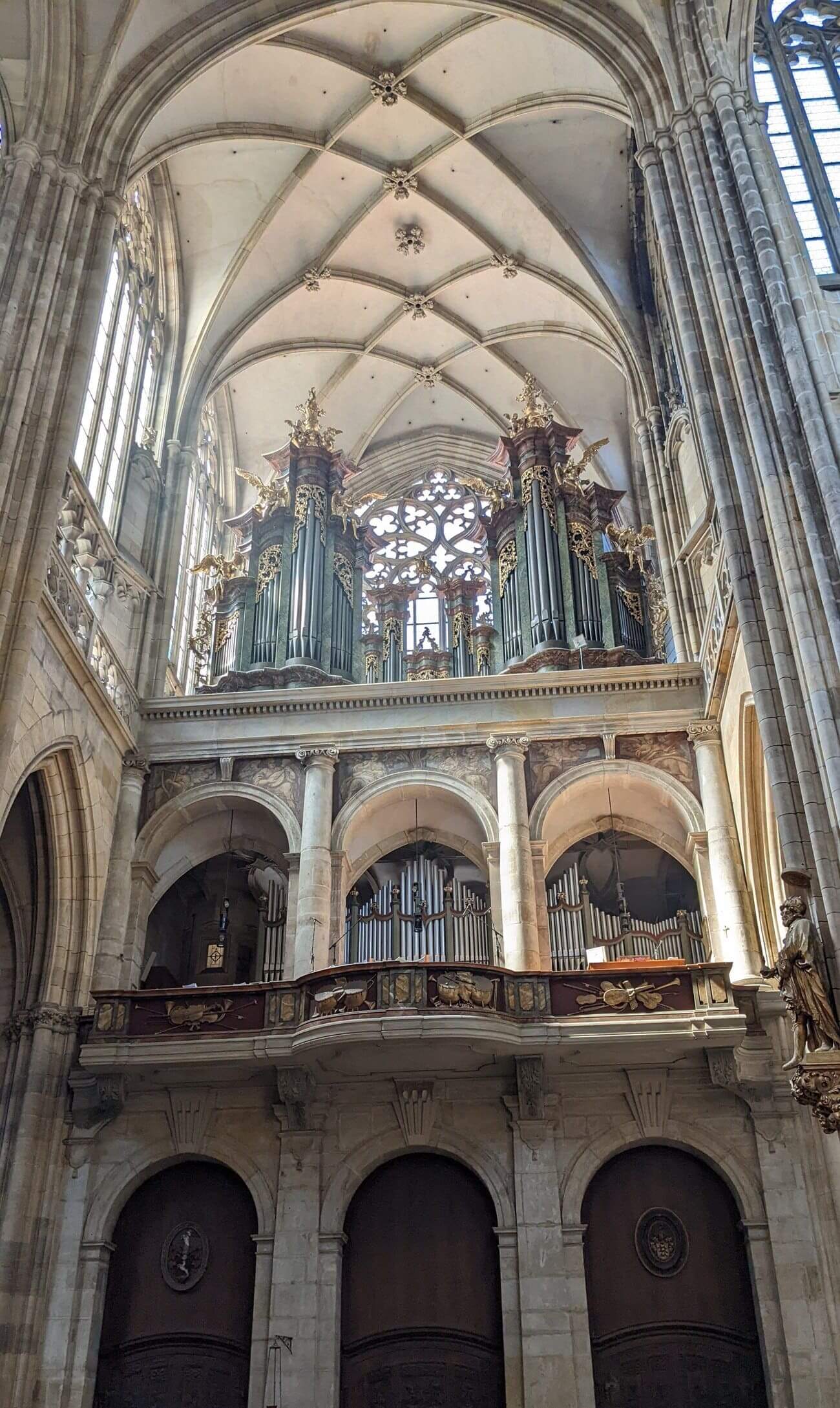 castle_cathedral5