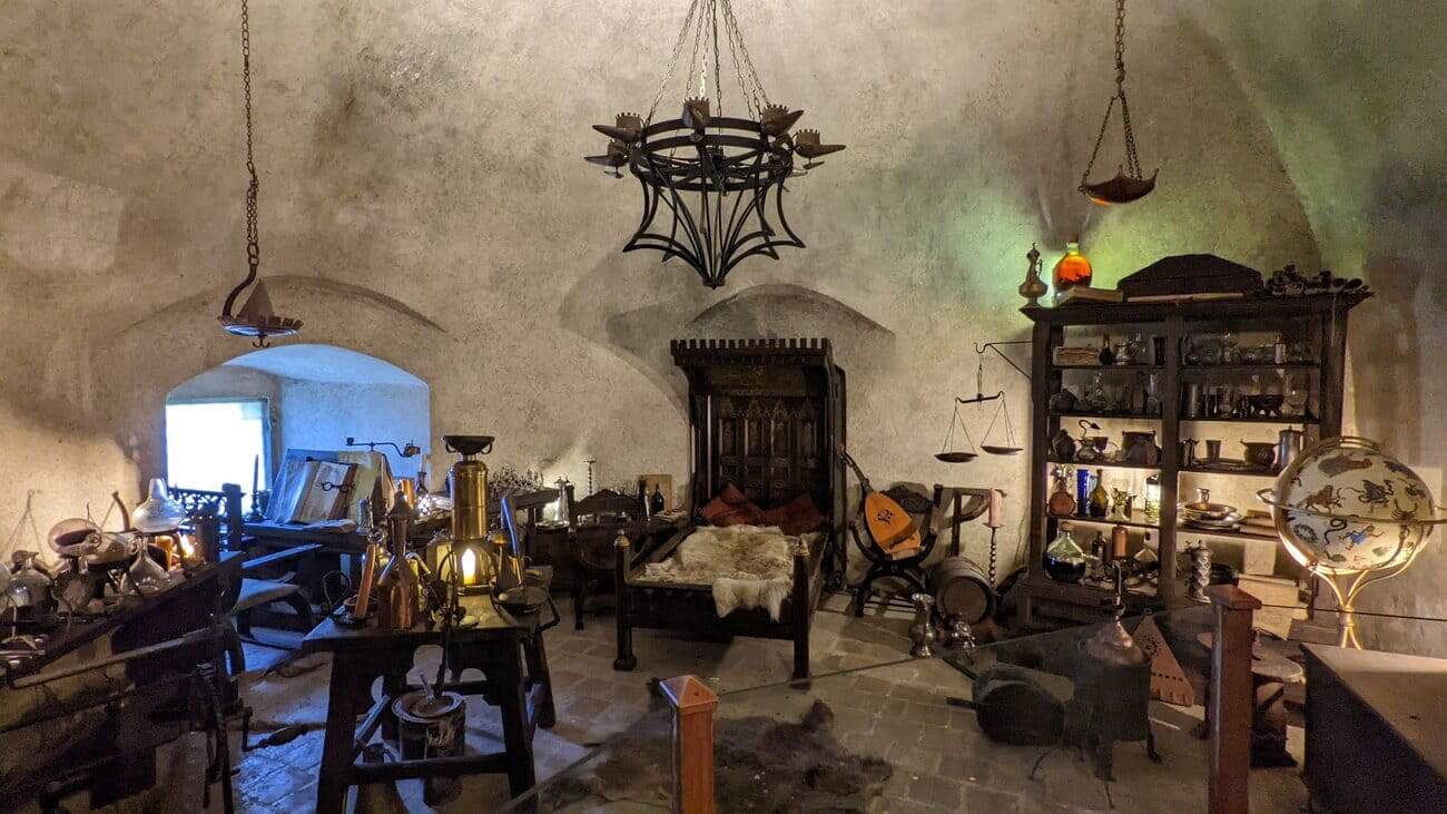 castle_golden2