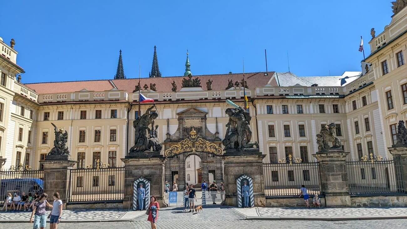 castle_square3
