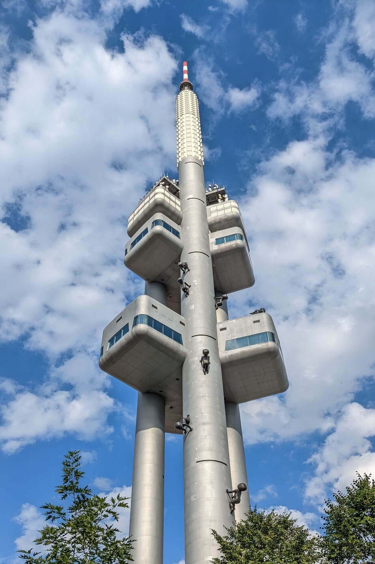 zizkov_tv_tower1