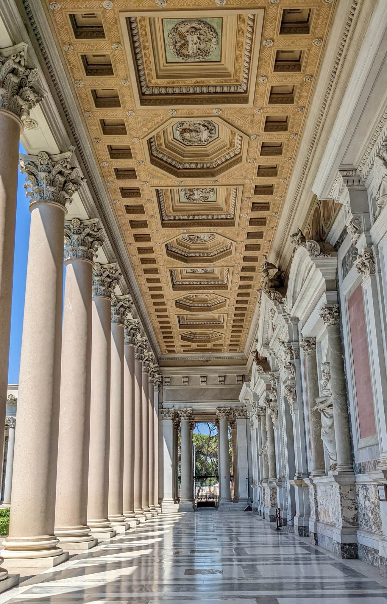 fuori_le_mura3