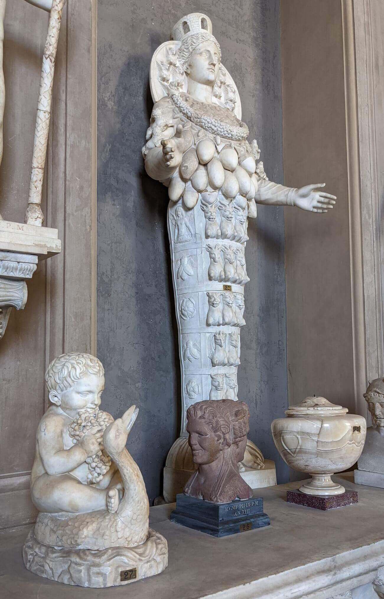 vatican_candelabri1