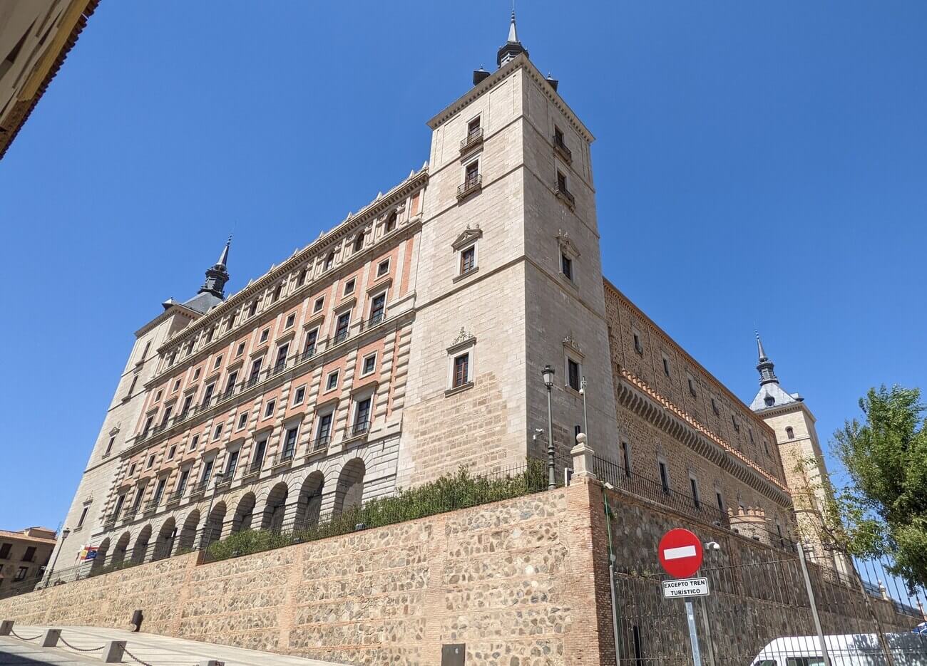 alcazar1