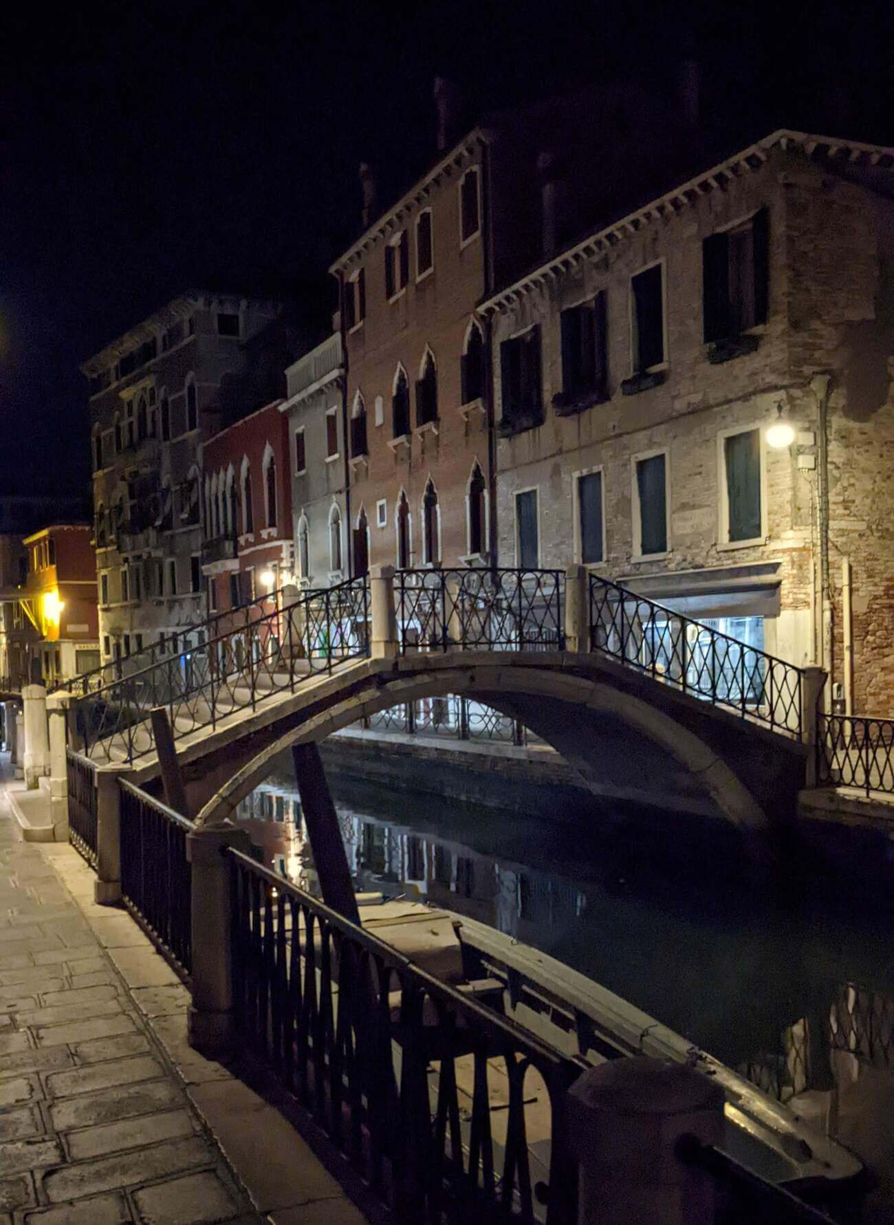 street_view_night3